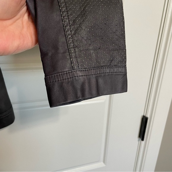 NWT Black Swan Faux Leather‎ Jacket Perforated Detail Zip Up Gray Size M - Picture 8 of 11